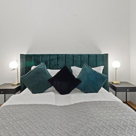 וינה Balcony Apartment I 50 M² I Near City Center מראה חיצוני תמונה