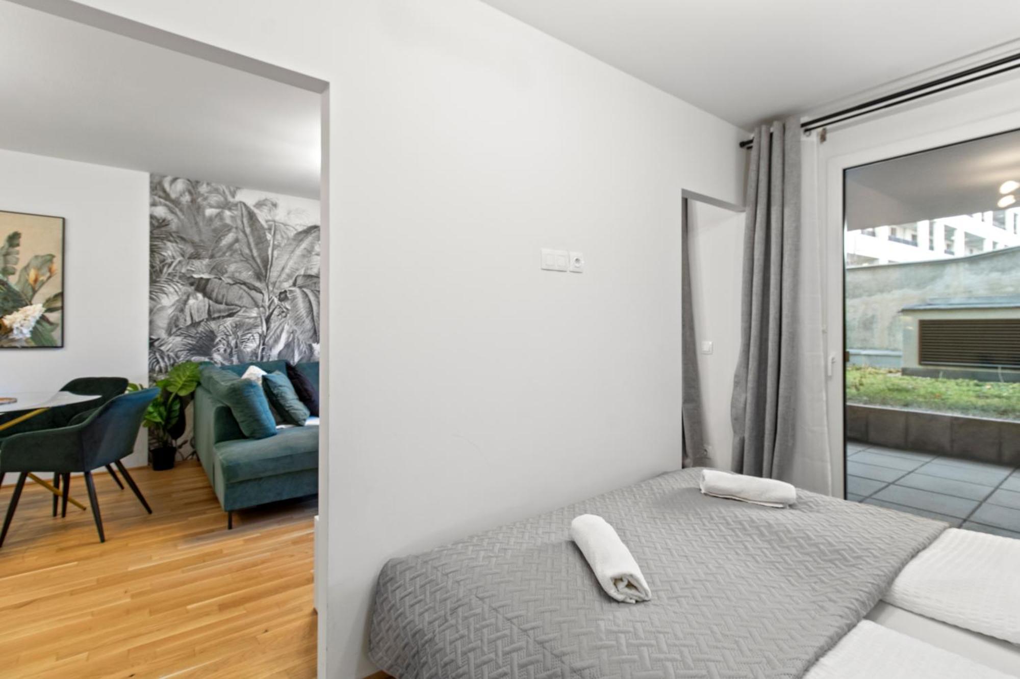 וינה Balcony Apartment I 50 M² I Near City Center מראה חיצוני תמונה