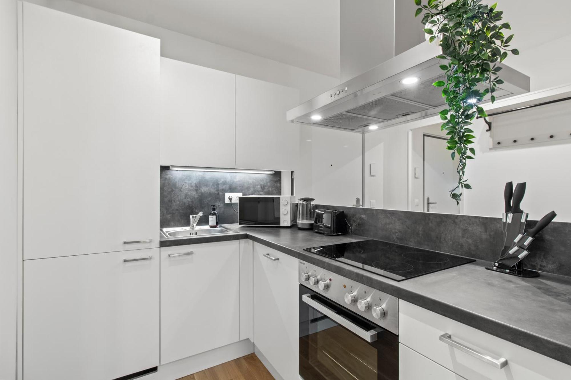 וינה Balcony Apartment I 50 M² I Near City Center מראה חיצוני תמונה