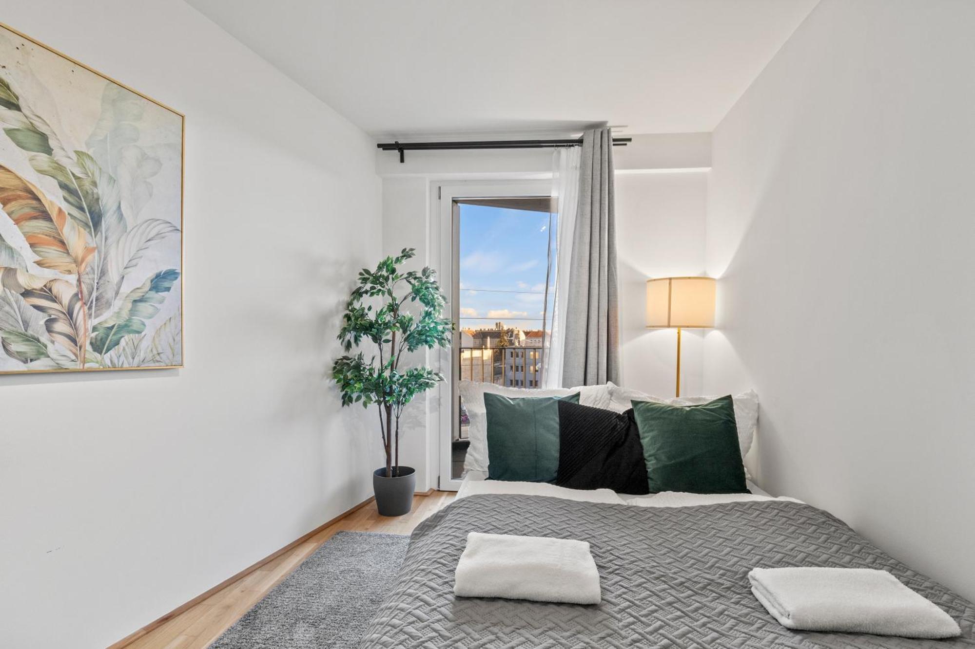 וינה Balcony Apartment I 50 M² I Near City Center מראה חיצוני תמונה