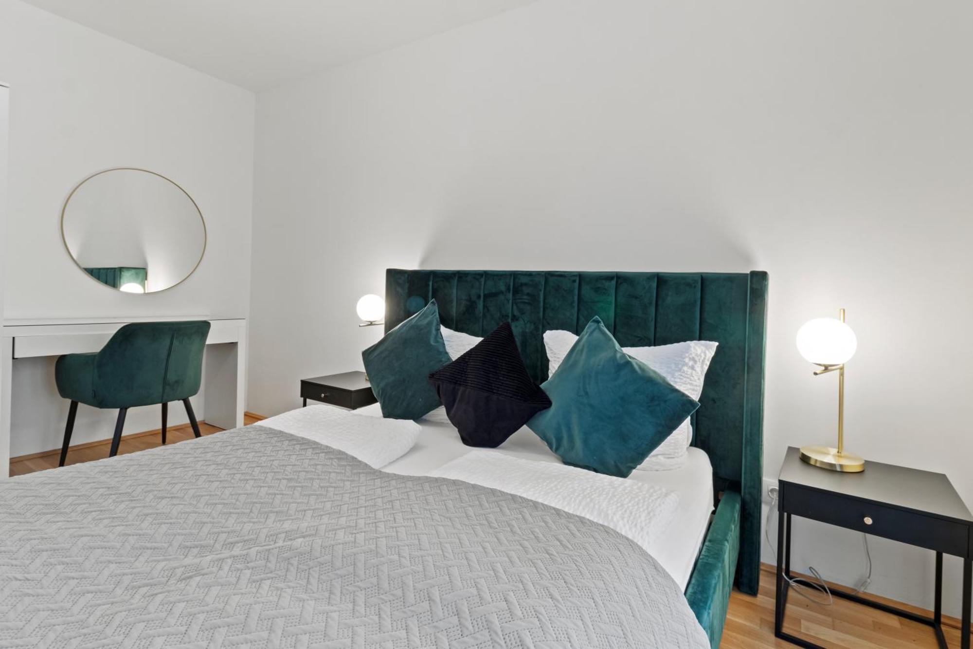 וינה Balcony Apartment I 50 M² I Near City Center מראה חיצוני תמונה