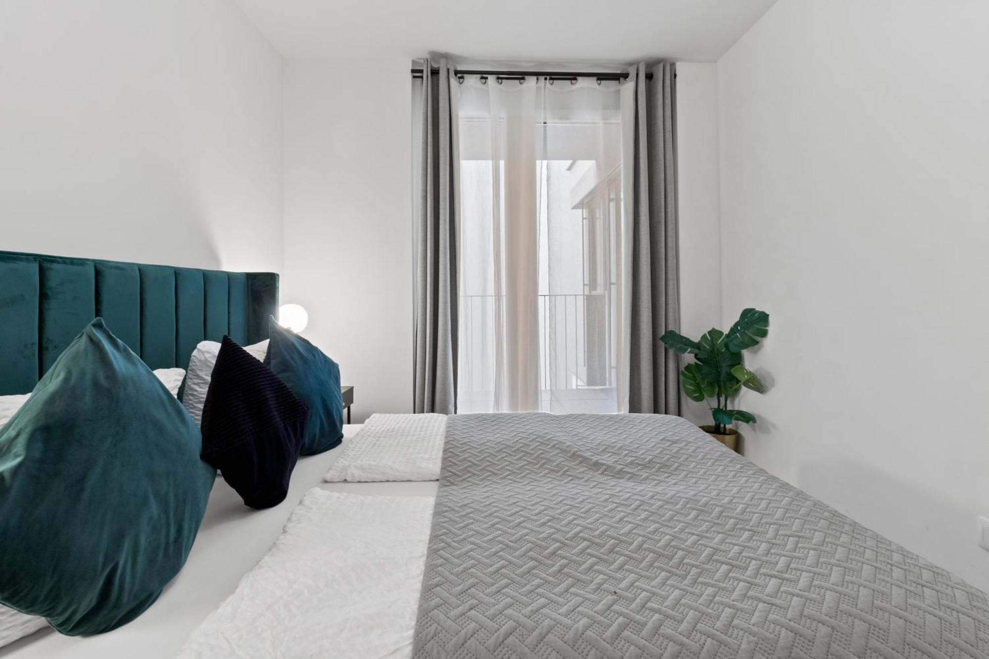 וינה Balcony Apartment I 50 M² I Near City Center מראה חיצוני תמונה