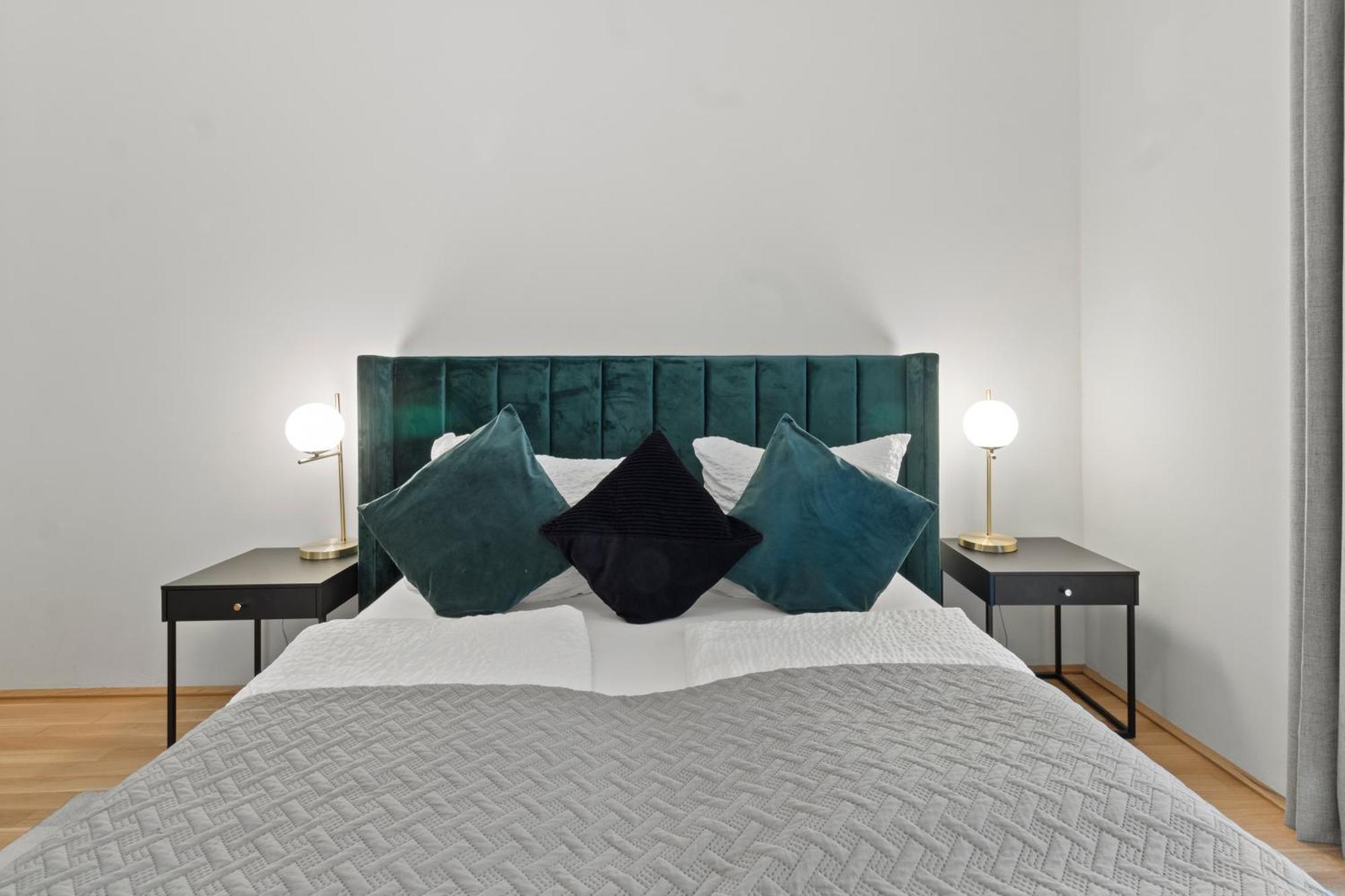 וינה Balcony Apartment I 50 M² I Near City Center מראה חיצוני תמונה