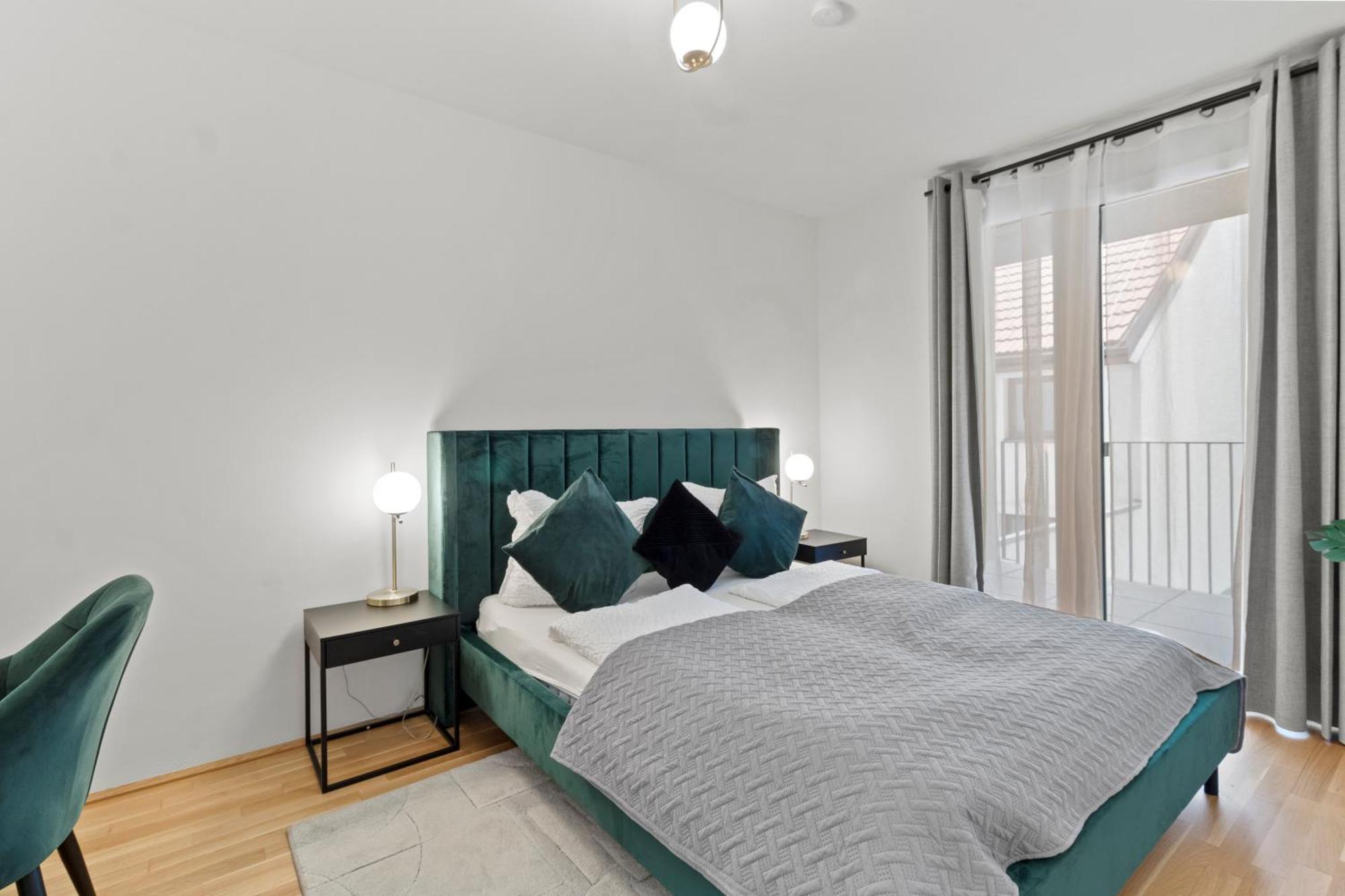 וינה Balcony Apartment I 50 M² I Near City Center מראה חיצוני תמונה