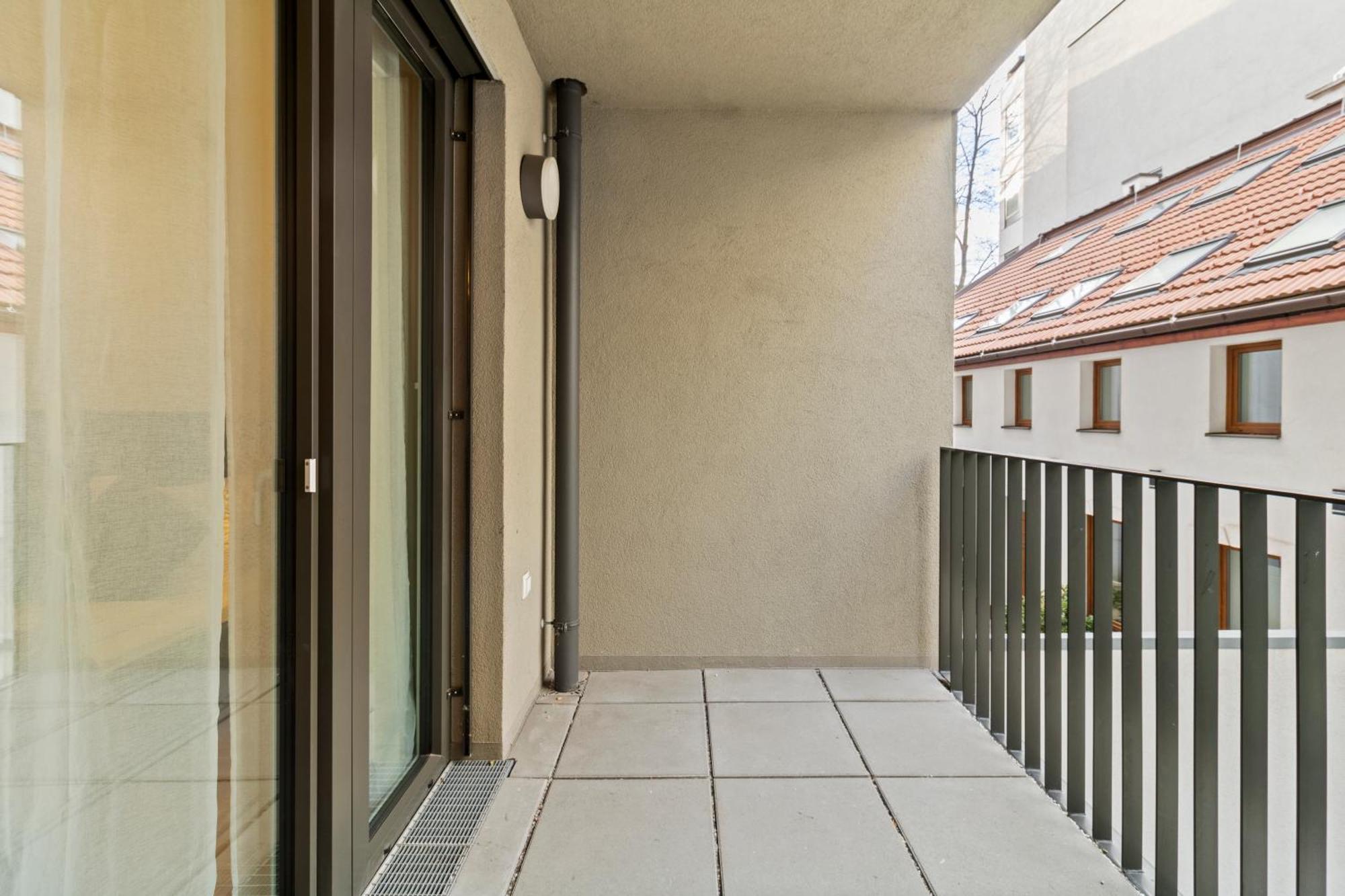 וינה Balcony Apartment I 50 M² I Near City Center מראה חיצוני תמונה